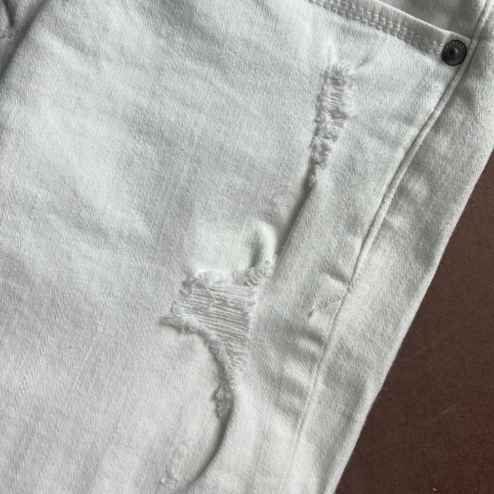 Express Jeans - Picture 2 of 4